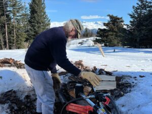 Atz Lee Kilcher Instagram - Trying to keep up with my dad @atzkilcher is what keeps me young, working hard in nature is our greatest bond. 76 yrs young and going STRONG! Way to go pops, couldn’t be prouder of how far you’ve come and how much you’ve grown. 

#lifegoals #fatherandson #nature #preciousmoments #Alaska #hope