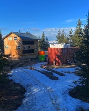 Atz Lee Kilcher Instagram - Snow almost gone at the cabin...😢
The only good thing is that I’ll be able to put in my garden in a couple of weeks. 
#potatoes #kale #veggies
