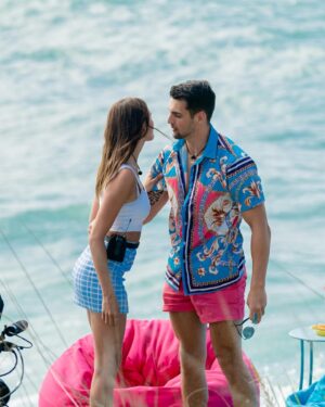 Audrey Blanchet Instagram - Une première « date » et une entrée remarquable pour Audrey! 🔥

On t’aime et te supporte de loin 🤍

🏝 L’île de l’amour 💖
Lundi au jeudi à 21h sur @tvareseau et tvaplus.ca 

- @kvtgvl