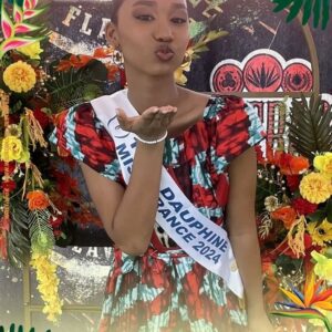 Audrey Ho-Wen-Tsaï Instagram - Hello hello, 🩷 

C’est déjà la fin de notre beau carnaval, j’espère que vous avez pu profiter au maximum ces moments de joie et de partage.☺️

Personnellement, j’en ai bien profité et je vous fais un retour en images sur mes apparitions durant cette période carnavalesque ! 🎉

1 & 2 - Grande Parade de Cayenne avec le groupe @kassialata_973 😍 ( ça faisait longtemps que je n’avais pas défilé dans les rues 🤭) Merci à @moussavideo pour ces belles photos et à @tarquin_benel pour ma tenue 😉
3 - Présente lors de LAKKARNIVAL 🎉🎉
4 - Le vidé de la @ctdeguyane ( d’ailleurs c’était mon premier vidé matinal 😸 ) 
5 & 6 - Grande Parade de Kourou 🥰 
7 & 8 - Ouverture du Carnaval à Paris 🎊 ( Merci à @theblack._royalty pour les photos 😉) 
9 - Bal des enfants à Paris 🤍
10 - Ouverture du Carnaval en Guyane 🥳🇬🇫

@missguyane.organisation 

#carnaval #guyanefrançaise🇬🇫 #missguyane2023 #carnival