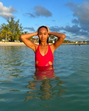 Audrey Ho-Wen-Tsaï Instagram - 🤍 PEACE 🤍

•
•
•
 

@missguyane.organisation 

#beach #stlucia🇱🇨 #holiday #sunset