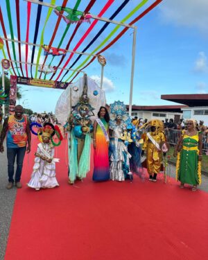 Audrey Ho-Wen-Tsaï Instagram - Hello hello, 🩷 

C’est déjà la fin de notre beau carnaval, j’espère que vous avez pu profiter au maximum ces moments de joie et de partage.☺️

Personnellement, j’en ai bien profité et je vous fais un retour en images sur mes apparitions durant cette période carnavalesque ! 🎉

1 & 2 - Grande Parade de Cayenne avec le groupe @kassialata_973 😍 ( ça faisait longtemps que je n’avais pas défilé dans les rues 🤭) Merci à @moussavideo pour ces belles photos et à @tarquin_benel pour ma tenue 😉
3 - Présente lors de LAKKARNIVAL 🎉🎉
4 - Le vidé de la @ctdeguyane ( d’ailleurs c’était mon premier vidé matinal 😸 ) 
5 & 6 - Grande Parade de Kourou 🥰 
7 & 8 - Ouverture du Carnaval à Paris 🎊 ( Merci à @theblack._royalty pour les photos 😉) 
9 - Bal des enfants à Paris 🤍
10 - Ouverture du Carnaval en Guyane 🥳🇬🇫

@missguyane.organisation 

#carnaval #guyanefrançaise🇬🇫 #missguyane2023 #carnival