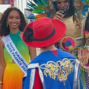 Audrey Ho-Wen-Tsaï Instagram - Hello hello, 🩷 

C’est déjà la fin de notre beau carnaval, j’espère que vous avez pu profiter au maximum ces moments de joie et de partage.☺️

Personnellement, j’en ai bien profité et je vous fais un retour en images sur mes apparitions durant cette période carnavalesque ! 🎉

1 & 2 - Grande Parade de Cayenne avec le groupe @kassialata_973 😍 ( ça faisait longtemps que je n’avais pas défilé dans les rues 🤭) Merci à @moussavideo pour ces belles photos et à @tarquin_benel pour ma tenue 😉
3 - Présente lors de LAKKARNIVAL 🎉🎉
4 - Le vidé de la @ctdeguyane ( d’ailleurs c’était mon premier vidé matinal 😸 ) 
5 & 6 - Grande Parade de Kourou 🥰 
7 & 8 - Ouverture du Carnaval à Paris 🎊 ( Merci à @theblack._royalty pour les photos 😉) 
9 - Bal des enfants à Paris 🤍
10 - Ouverture du Carnaval en Guyane 🥳🇬🇫

@missguyane.organisation 

#carnaval #guyanefrançaise🇬🇫 #missguyane2023 #carnival