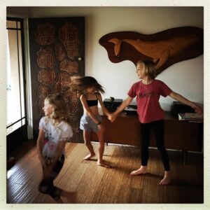 Audrey Marie Anderson Instagram - Sunday morning dance party. #sundaymorning