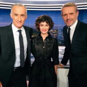 Audrey Tautou Instagram - Rejoignez nous sur #Facebook : www.facebook.com/audreytautousource et sur #Twitter : www.twitter.com/atautoufanpage pour suivre toute l'actualité d'Audrey ! (Photo : @GillesBouleau)Replay du JT de TF1 // Replay de Laissez-vous Tenter - RTL // Interviews // Photos des avant-premières de #LODYSSEE // Photos promo du film L'Odyssée // Photos Fashion Week de Paris. #paris #parisnow #audreytautou #tautou #france #premiere #film #movie #cinema  #lambertwilson #autumn #october #europe #instagood #photography #picture #picoftheday #instagram #igers #igersdaily #igdaily #interview #replay #mypushup https://www.mypushup.com