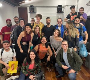 Augusto Garcia Instagram - Hoje foi a última aula que ministrei para essa turma incrível na @calcasadasartes! Boa sorte e que a jornada seja longa! Tivemos a oportunidade de debater acerca dos aspectos legais de produção cultural (Enquadramento de Porte, Tipo Societário, Direitos Autorais e Leis de Incentivo à Cultura). Agora é com vocês! Muito obrigado, @caluniados22!!!