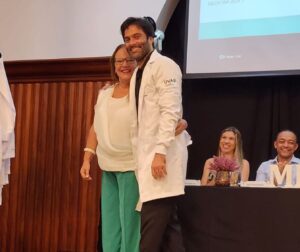 Augusto Garcia Instagram - Cerimônia do Jaleco. Agora sou, oficialmente, um acadêmico de Medicina. #medicina #médico