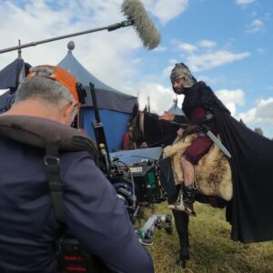 Augusto Garcia Instagram - Nunca imaginei que andar a cavalo faria tanta diferença na minha vida! Obrigado, Campo Grande-MS!!! #novela #série #serie #sériereis #seriereis #reiáquis #reiaquis #seriellaproductions #recordtv