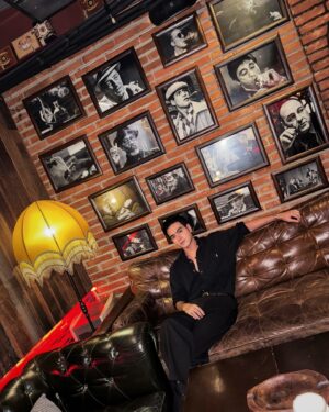Aukkarat Jittasiri Instagram - 🥂💋