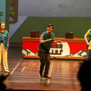 Aulion Instagram - ⭐️MY MUSICAL DEBUT⭐️

Sering banget hadir ke Taman Ismail Marzuki untuk nonton musikal. Setelah kelar & penonton semua udah keluar, cuma ada gue dan bangku kosong yang banyak. Saat itu selalu ngomong dalem hati “Ya Allah, pengeeeeen banget bisa berkarya di sini, cobain bentar aja gapapa”.

Pas pertama kali diajak Andovi main Polarisasi, gue gak langsung jawab karena mikir dulu. Gue takut banget, apalagi gue gak pernah ke ranah akting sama sekali & gue gak pernah nyanyi depan banyak orang. TAKUT BGT. Tapi karena gue tau ini kesempatan gak akan terulang, jadi gue terima meskipun keringet dingin yah. Apalagi gue tau Andovi Jovial kalo bikin karya pasti pake hati. Jadi gue percaya.

Pas baca scriptnya, loh kok Rizal / Ical ini gue banget. Kreatif, cukup goblok, innocent & kasian (Maaf, Cal). Demi Allah & demi apapun gue gak expect Rizal sering diketawain penonton 😭 gue bingung “kok pada ketawa sih? emg lucu ya?”, pas nanya Andovi Kajo & Bintang, katanya “nah, ini nih the real Rizal. Justru itu, lo emang ga niat ngelucu, biarin aja lo bingung”. Huhu ampe sekarang pun gue ga paham Rizal lucunya dimana 😭 mungkin oke deh ketawa kecil gapapa, tapi ini ketawa sampe tepuk tangan yaampun gue shock beneran. 

Selama gue berkarya, ini jadi one of my most memorable works sih. Karena orang-orangnya baik banget, mulai dari directornya, cast & dancers, musician, stage crew, MUA, sound, tech, semua yg di belakang layar tuh baik banget. Ditambah lagi penontonnya juga baik bangeet, apresiasinya tanpa henti. Bersyukur akhirnya ngerasain keajaiban panggung dan itu nyata adanya. 

“SEMUA ORANG PASTI SUKA, SEMUA ORANG PASTI PENGEN ✨TUMBUH TERUS✨”

Gue seneng banget bisa tumbuh terus bareng semua orang yang ada di mahakarya ini. Terima kasih banyak 🥹 Masyaallah Tabarakallah.

Rizal izin pamit yaa 🙏🏼 @polarisasimusikal

photo by @rifkyprasetia @bayu.ramanda1