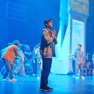 Aulion Instagram - ⭐️MY MUSICAL DEBUT⭐️

Sering banget hadir ke Taman Ismail Marzuki untuk nonton musikal. Setelah kelar & penonton semua udah keluar, cuma ada gue dan bangku kosong yang banyak. Saat itu selalu ngomong dalem hati “Ya Allah, pengeeeeen banget bisa berkarya di sini, cobain bentar aja gapapa”.

Pas pertama kali diajak Andovi main Polarisasi, gue gak langsung jawab karena mikir dulu. Gue takut banget, apalagi gue gak pernah ke ranah akting sama sekali & gue gak pernah nyanyi depan banyak orang. TAKUT BGT. Tapi karena gue tau ini kesempatan gak akan terulang, jadi gue terima meskipun keringet dingin yah. Apalagi gue tau Andovi Jovial kalo bikin karya pasti pake hati. Jadi gue percaya.

Pas baca scriptnya, loh kok Rizal / Ical ini gue banget. Kreatif, cukup goblok, innocent & kasian (Maaf, Cal). Demi Allah & demi apapun gue gak expect Rizal sering diketawain penonton 😭 gue bingung “kok pada ketawa sih? emg lucu ya?”, pas nanya Andovi Kajo & Bintang, katanya “nah, ini nih the real Rizal. Justru itu, lo emang ga niat ngelucu, biarin aja lo bingung”. Huhu ampe sekarang pun gue ga paham Rizal lucunya dimana 😭 mungkin oke deh ketawa kecil gapapa, tapi ini ketawa sampe tepuk tangan yaampun gue shock beneran. 

Selama gue berkarya, ini jadi one of my most memorable works sih. Karena orang-orangnya baik banget, mulai dari directornya, cast & dancers, musician, stage crew, MUA, sound, tech, semua yg di belakang layar tuh baik banget. Ditambah lagi penontonnya juga baik bangeet, apresiasinya tanpa henti. Bersyukur akhirnya ngerasain keajaiban panggung dan itu nyata adanya. 

“SEMUA ORANG PASTI SUKA, SEMUA ORANG PASTI PENGEN ✨TUMBUH TERUS✨”

Gue seneng banget bisa tumbuh terus bareng semua orang yang ada di mahakarya ini. Terima kasih banyak 🥹 Masyaallah Tabarakallah.

Rizal izin pamit yaa 🙏🏼 @polarisasimusikal

photo by @rifkyprasetia @bayu.ramanda1