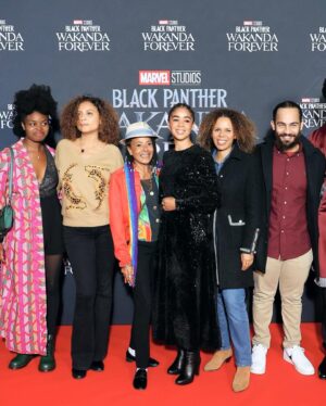 Aurélie Konaté Instagram - Wakanda Forever sort aujourd’hui dans toutes les salles de cinéma. Je vous conseille vivement d’aller voir ce film. C’est du grand, très grand @marvel 
J’ai la chance de retrouver la princesse Shuri alias Letitia Wright, 4 ans après le premier volet.
J’ai évidemment une pensée pour toi José 🖤
Bravo à @disneyfr @marvelstudios et à tous mes camarades qui ont participé à la version française.
Quelle belle équipe!
WAKANDA POUR TOUJOURS 
@blackpanther 
#wakandaforever #blackpanther #comedienne #metisse #voixfrançaise #marvel #shuri #princesseshuri #wakanda