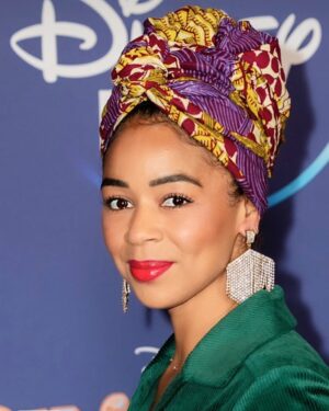 Aurélie Konaté Instagram - Avant première de Pinocchio @disneyplusfr au Grand Rex.
#actress #metisse #pinocchio #avantpremiere #disneyplusfr
Pic by @sebastien.fremont.photo