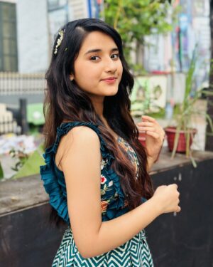 Aurra Bhatnagar Badoni Instagram - 🌿💚✨

📸: @deeptibhatnagarbadoni