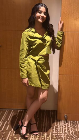 Aurra Bhatnagar Badoni Instagram - Soni Soni 💚✨ 

Dc: @vijayganguly