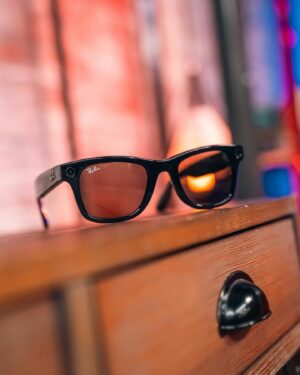 Austin Evans Instagram - Giving the new Meta Glasses a shot, what do you want to know?