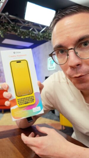 Austin Evans Instagram - Is the Clicks keyboard for iPhone worth it?