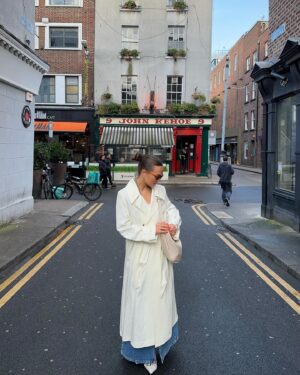 Autumn Rose Gruber Instagram - dublin diaries 💌