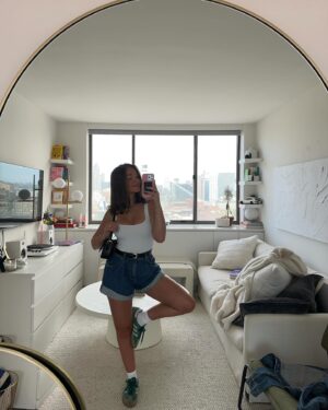 Autumn Rose Gruber Instagram - taste of summer 🍓