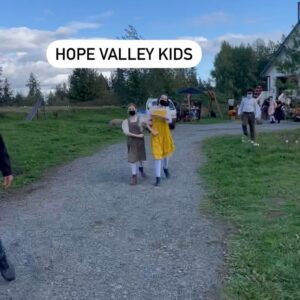 Ava Grace Cooper Instagram - Repost @erinkrakow 
 
Bonus bonus bonus BONUS #sps (sneak peek skipday)
@avagcooper @gracynshinyei @eliasleonleacock 
#Hearties @wcth_tv