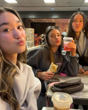 Ava Ro Instagram - paradise 💞