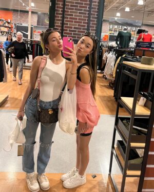 Ava Ro Instagram - paradise 💞
