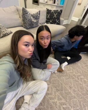 Ava Ro Instagram - family day weekend with my favourite people ❤️