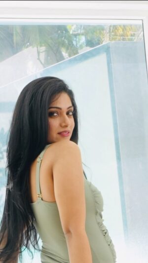 Avanthika Mohan Instagram - As usual late to the gram😊

Top @hunkemollerindia 

#betterlatethannever #trending #explore #dilcheeztujhededi #reels #trendingreels #reels #fyp #trendingnow #reelkarofeelkaro #reelsindia