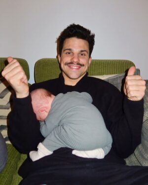 Average Rob Instagram - tired but happy