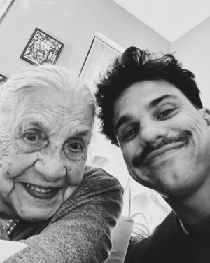 Average Rob Instagram - Rest easy mami… ♥️🌹 Merci for everything. Vooruit is de weg. Always.