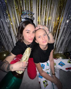 Avery Konrad Instagram - I couldn’t pick one so here is 100 photos from NYE/my bday 🥳🍾