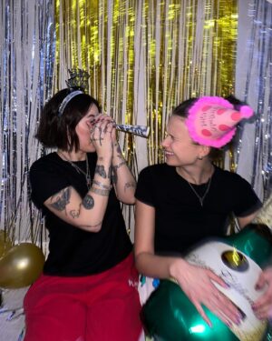 Avery Konrad Instagram - I couldn’t pick one so here is 100 photos from NYE/my bday 🥳🍾