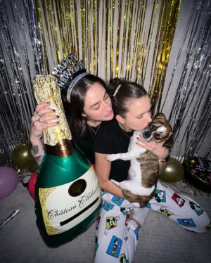 Avery Konrad Instagram - I couldn’t pick one so here is 100 photos from NYE/my bday 🥳🍾