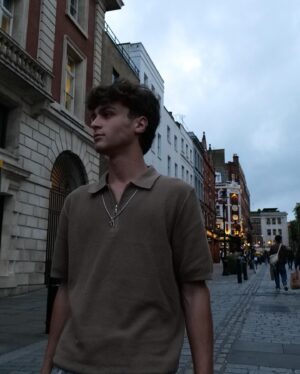 Avi Angel Instagram - 📍London