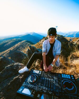 Avi Angel Instagram - “U ain’t even know me”