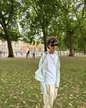 Avi Angel Instagram - 📍London