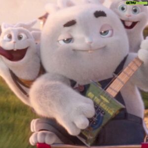 Axel Kuschevatzky Instagram - 🍿GIGANTES, una aventura extraordinaria✨
🇦🇷8 DE AGOSTO, SOLO EN CINES

La película de animación Argentina que es éxito en el mundo, llega a los cines.

Con las voces de Karol Sevilla (@karolsevillaofc) y Carla Peterson (@petersoncarla).

Producida por Florencia Lemoine (@florlemoine) de GF FILMS, Thorsten Wegener de STUDIO100, Dominique  Schuchmann de Mark13, Axel Kuschevatzky (@axelkuschevatzk), Phin Glynn (@Phin Glynn) y Cindy Teperman (@cindyteperman) de Infinity Hill (@infinityhill_).

Director: Gonzalo Gutiérrez (@ggvfx)
Intérpretes/Actores: Karol Sevilla, Carla Peterson, Patricio Lago (@patolago) , Demián Velazco
Rochwerger (@demiroch)
Productores: Florencia Lemoine, Axel Kuschevatzky, Thorsten Wegener, Dominique Schuchmann
Productores ejecutivos: Phin Glynn, Cindy Teperman, Karol Sevilla
Productora asociada: Rosalía Ortiz de Zárate (@rocksalia)
Guión: Carlos Kotkin, Gonzalo Gutiérrez, Pablo Biondi (@orquitis)
Dirección de animación: Maxi Díaz
Director de arte: Sebastián Giacobino (@sgiacobinoart)
Dirección de fotografía: Matias Nicolás (@matiasnicolascinematographer)
Dirección de sonido: Gerardo Kalmar (@gerardo_kalmar)
Dirección de voces: Demián Velazco Rochwerger (@demiroch)
Montaje: Martín Blousson (@nopuedorecordarlo)
Música: Pablo Borghi (@pabloborghi)
Arte conceptual: Alejandro Burdisio (@alejandroburdisio)

Distribuye: @digicinearg
Prensa: @silvanawaisberg
Redes: @francolovisolo

#GigantesLaPelicula
#Gigantes #UnaAventuraExtraordinaria
#KarolSevilla #CarlaPeterson #PatoLago #DemianVelazcoRochwerger
#GonzaloGutierrez #FlorenciaLemoine
#GFfilms #Studio100 #InfinityHill #Digicine
#Comedia #Aventuras #Animacion #Familiar #Pelicula #Argentina #ExitoMundial
#Cine #CineArgentino #CinedeAnimacion #Estreno #4dejulio #SoloEnCines