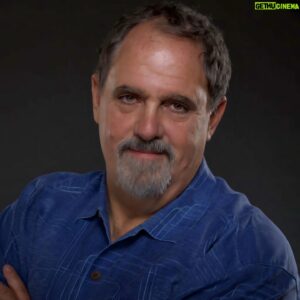 Axel Kuschevatzky Instagram - The lovely Jon Landau has died. For many he was a giant of the film world after producing Titanic and the  Avatar saga. Above it all he was a caring and warm human being, wise and generous. We met years ago and had a couple dinners last year. For someone making huge hits he was incredibly down-to-earth, willing to connect with this humble South American producer. He shared his own experiences without making them sound impossible and gave me great emotional advice. I really really liked Jon.