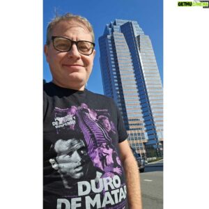 Axel Kuschevatzky Instagram - Nakatomi Plaza Blues.

(Remera de @mondomorbo by @sancalori)

#diehard #durodematar #lajungladecristal #brucewillis #alanrickman #bonniebedelia #johnmactiernan #stevenedesouza #welcometothepartypal #yippeekiyaymutherfucker