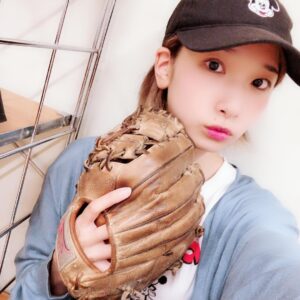 Ayaka Morikawa Instagram - 稽古の日は基本すっぴんなんだけど、
女子力のために肌とリップ、チークはするようにした！

スリーアウト〜プレイボール編〜
8/22~26 新宿村LIVE
http://www.cnplayguide.com/asp/info/sysinf.aspx