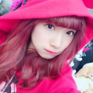 Ayaka Morikawa Instagram - プロフィール写真かえた！
このぐらい伸ばしてまた赤くしたい！！
って願望でʬʬʬ