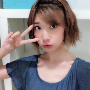 Ayaka Morikawa Instagram - 夏なのに！
遊んでない！
プール行きたい！