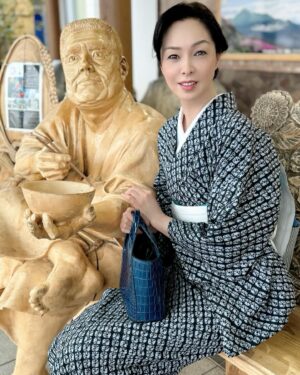 Ayako Kawahara Instagram - 鹿児島への旅
#kagoshimaairport #kirishima #kimono #妙見温泉 #着物 #着物旅