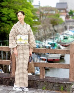 Ayako Kawahara Instagram - 桑名宿
#kuwana #edo #kimono #七里の渡し #桑名市 #散歩 #着物 #日常着物 #着物旅
