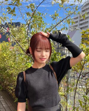 Ayane Takahashi Instagram - 髪色変えました！ほんのり赤にしたよう🍒
久しぶりに髪に色入れて楽しい！！