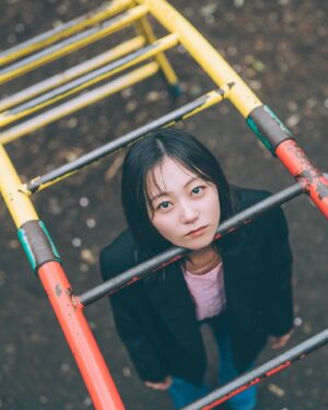 Ayano Kudo Instagram - 今年も本日誕生日を迎えました！！いえーい28歳〜！昨年はドラ恋で韓国でみんなと過ごしてたなあと思い出しそこから一年振り返ってみてました。
仕事もプライベートも沢山いろんなことに挑戦出来て充実しております。
段々と自分の機嫌を自分で取る法則も分かってきたし、少しずつですが成熟した大人への階段を登りつつあります(まだまだだけどね〜😉)
皆さんに沢山の作品で沢山の感情を与えられるようまだまだ頑張っていきますのでどうか着いてきてくださいねっ
いつもありがとう💓大好きよー！