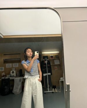 Ayano Kudo Instagram - Girls!!!!!! Love you sooo much 🫰🏻
私はこのメンバーを愛してるの！！
みんな強くてかっこいいの！！

スチールの時の
Hair&make @kahoringo718 ❤️
#韓国ドラマな恋がしたい