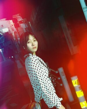 Ayano Kudo Instagram - 2024 Happy new year 
明けましておめでとうございます🌅🎊
私はしっかりと初日の出を拝んできました。そして地元の神社に初詣。
皆さんはどんなお正月をお過ごしですか??
今年は、もっと作品で観てもらえるよう私らしく元気に頑張ります。
1/6からドラマも始まります！
どうか応援よろしくお願いします！

皆さんにとって素敵な一年になりますように！愛してるよみんな〜！

Photo by @sho_hey_hey_