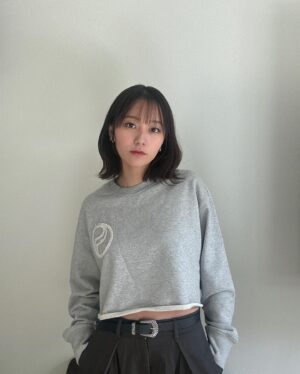 Ayano Kudo Instagram - かわいいトップスゲットしたぜ🫰🏻うふふ

Tops @stellamccartney
Pants @meemselect 
Belt @hare_official