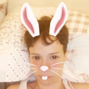 Ayça Eren Instagram - Hayat bazen de anneannemin sorusuna benziyo. "Fürfürüm nerde?"